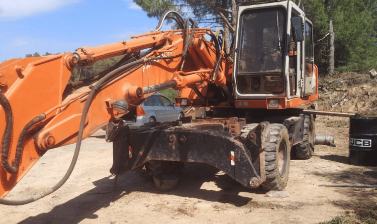 Used excavator imported from Korea and Europe